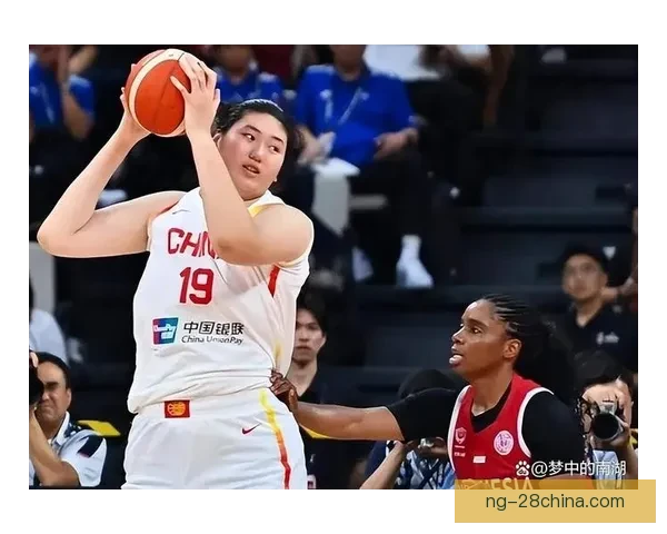 中国女篮十六人新名单三将回归